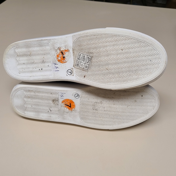 Nicole Miller Sandra slip on sneaker size 7 - Picture 8 of 8